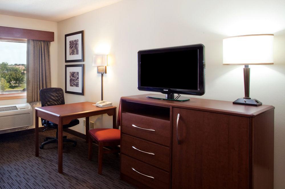 Hampton Inn & Suites By Hilton Chicago Schaumburg Il Esterno foto